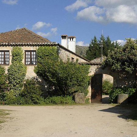 Hotel Agro-Turismo - Quinta Do Pinheiro Cavadoude Exterior foto